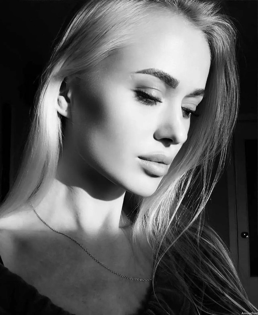 Oksana Profile image 2